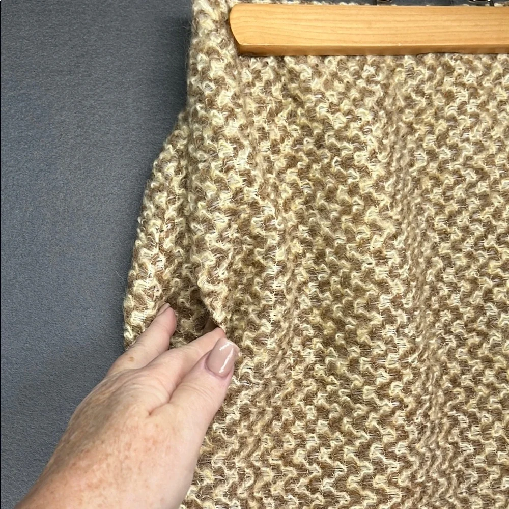 Vintage Cream Tweed Pencil Skirt - Classic Textured Knit - Picture 3 of 6